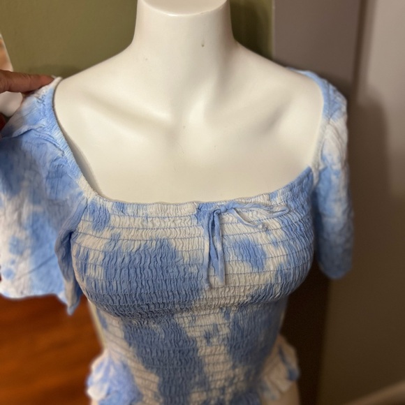 emory park Tops - Emory Park NWT tube top top on/off shoulder sleeves blue/white elastic,stretch L